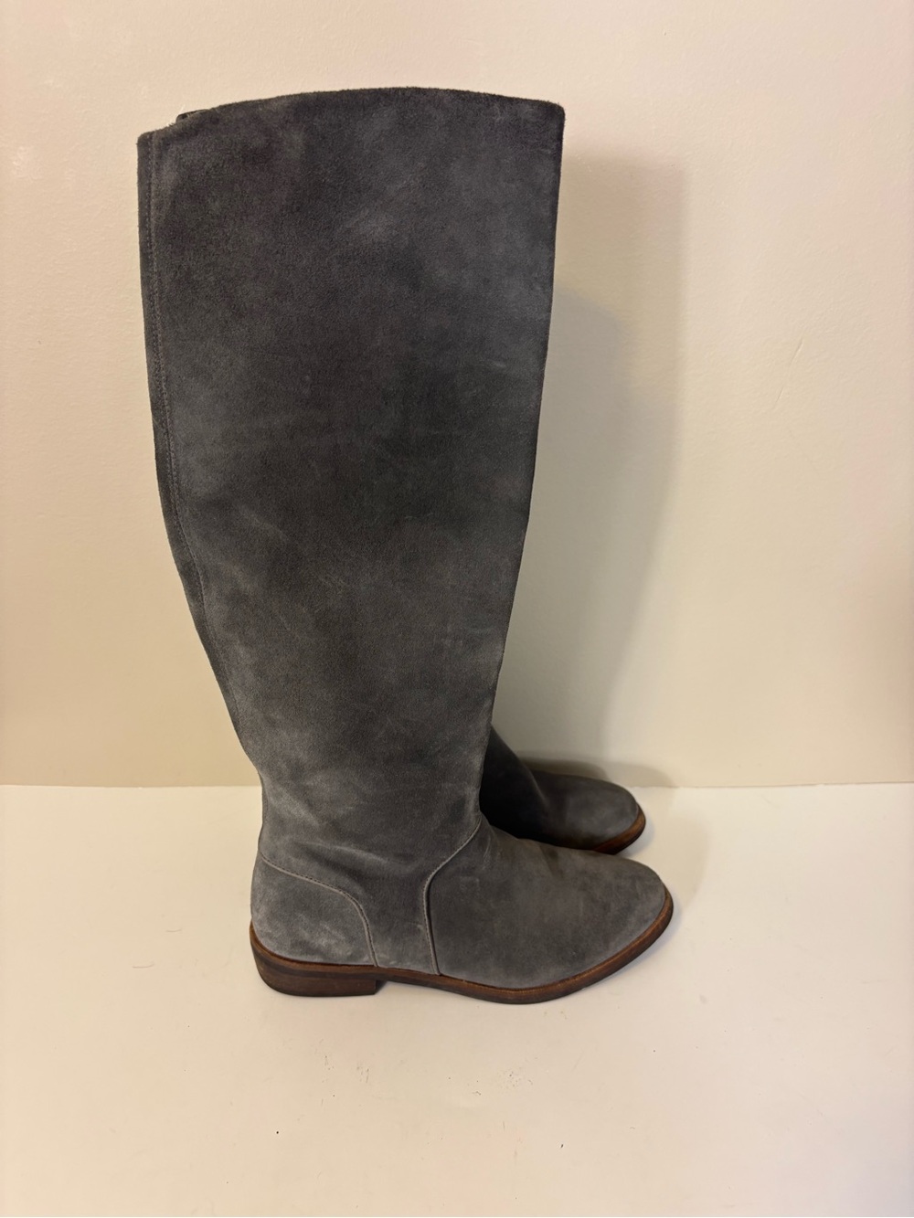 UGG Gray Suede Tall Riding Boots Women’s 5 - Picture 3 of 10
